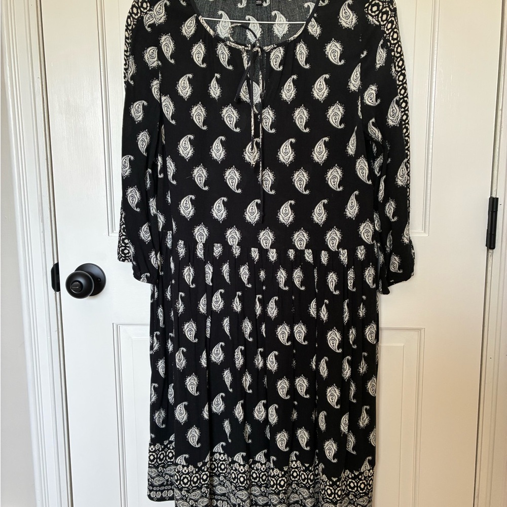 The Limited Black and White Paisley Midi Dress